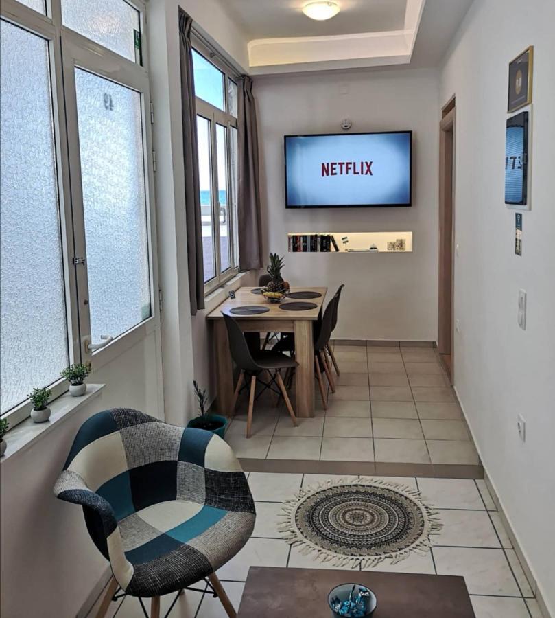 Salty Alley Seaside Apartment 罗希姆诺 外观 照片