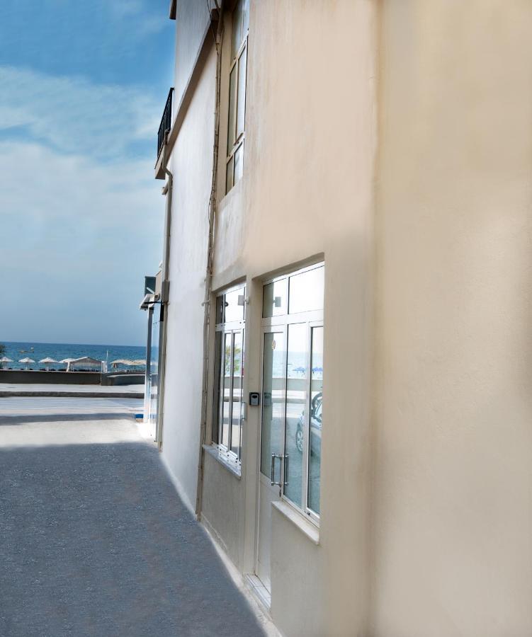 Salty Alley Seaside Apartment 罗希姆诺 外观 照片